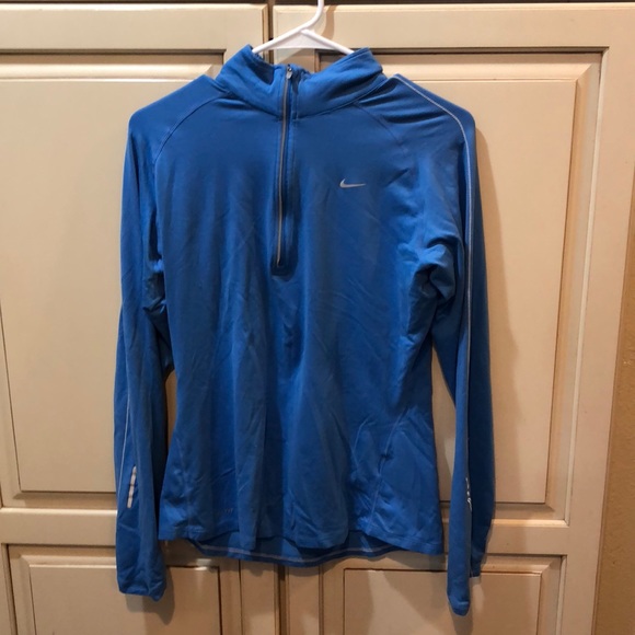 nike running sweatshirt